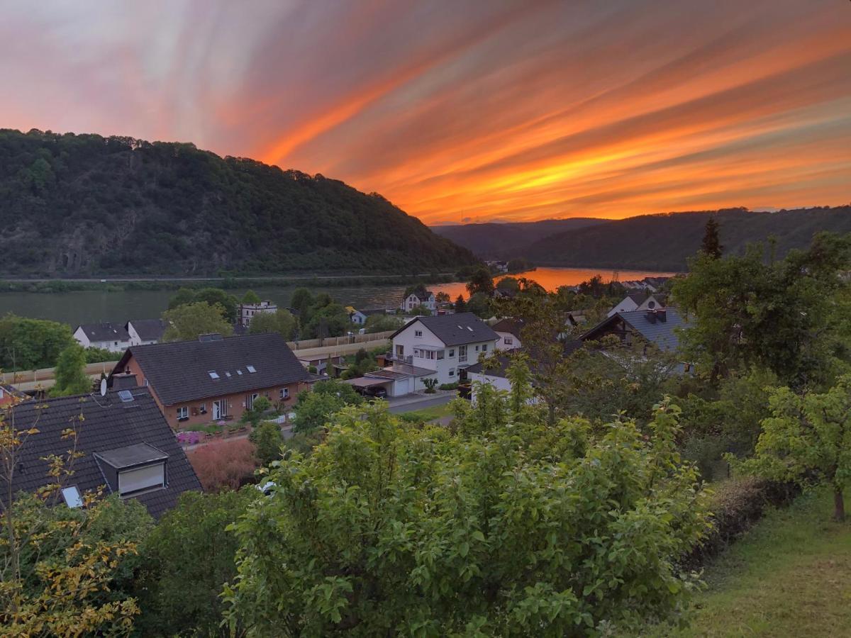 Traumhaftes Blockhaus Am Rhein Villa Kamp-Bornhofen Eksteriør billede